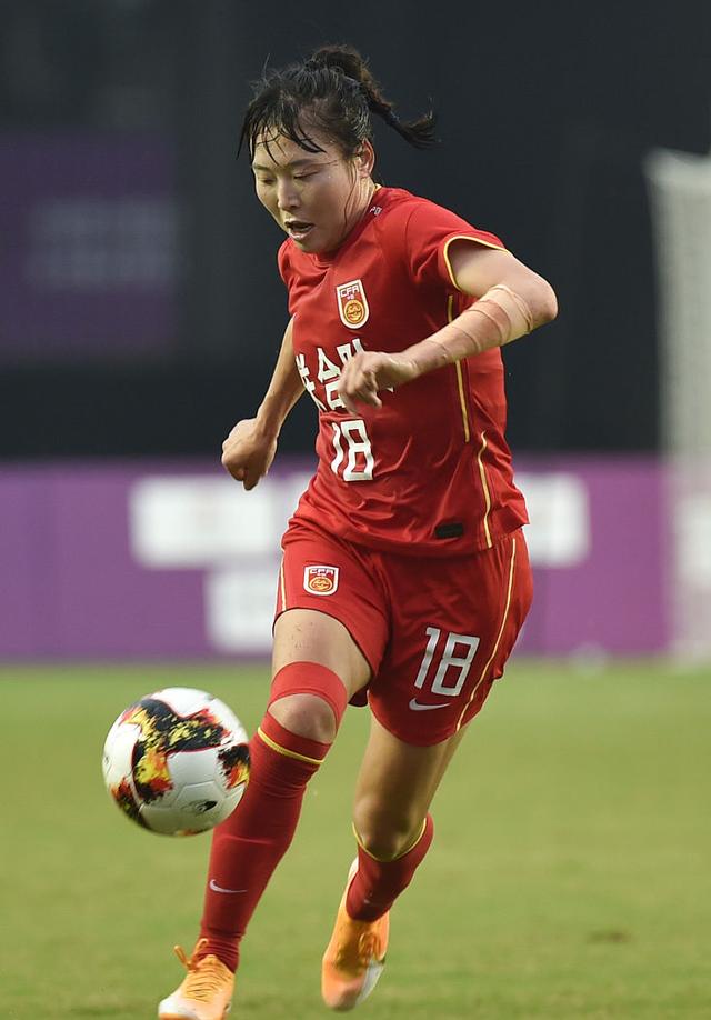 中国女足球员再次展现出强大实力，获得好成绩