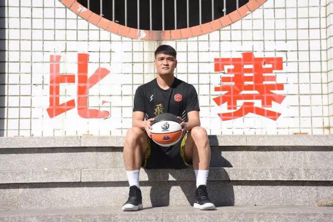 东南亚篮球巅峰对决，实力悬殊？