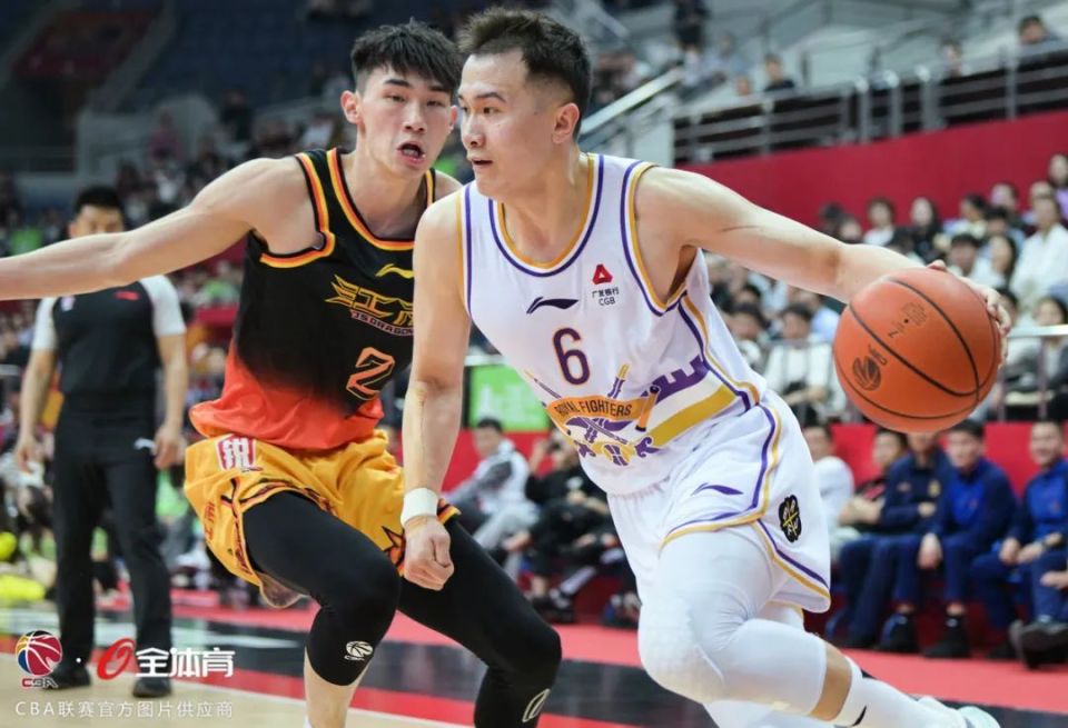 关于江苏男篮夺得宝贵胜利，重返胜利之路的信息