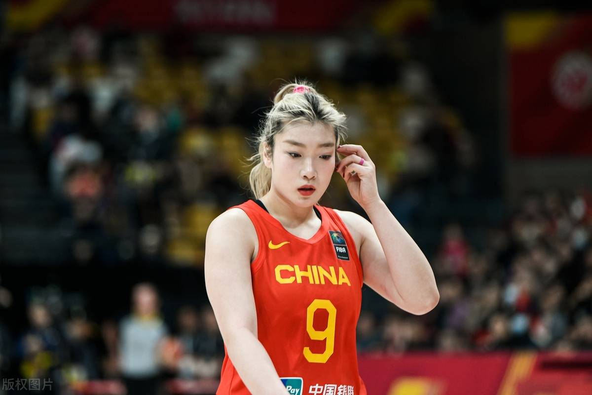 开云体育-女篮三分被日本完爆想念李梦？名记力挺宫鲁鸣“开除”勒布的简单介绍