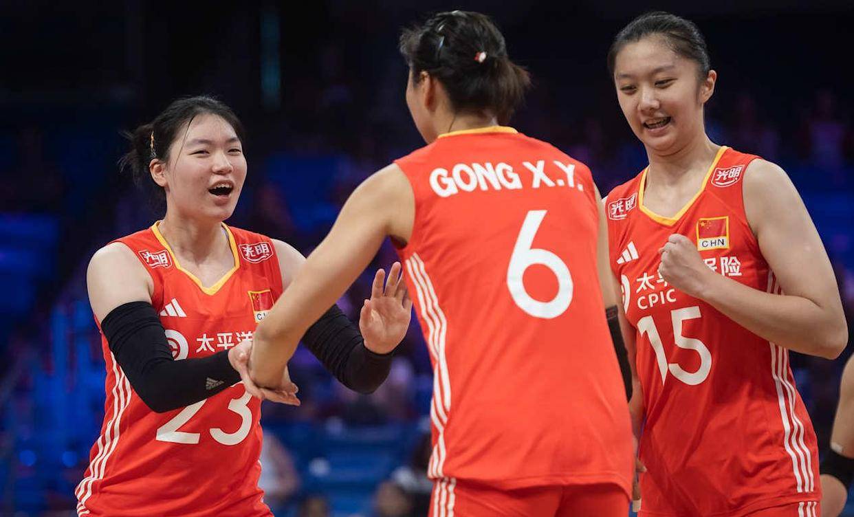 世联赛-中国女排轮空跌至第7意大利夺7连胜(中国女排蔡斌简历)