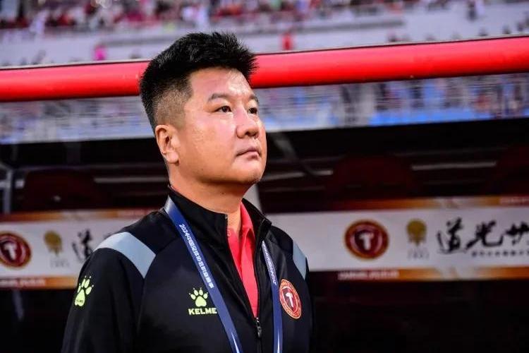 开云体育-足协杯-奥斯卡破门拒绝庆祝云南玉昆2-1陕西联合进8强(津门虎队晋级足协杯下一轮)